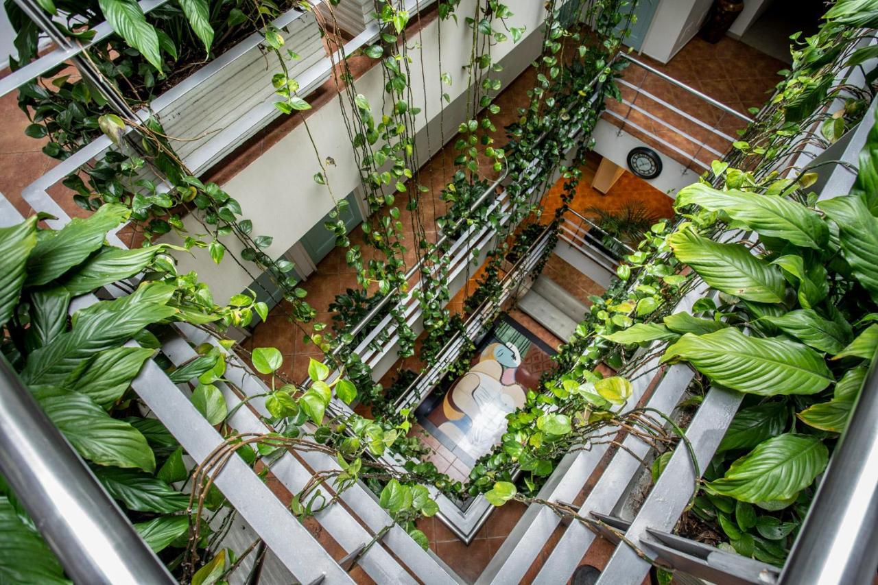 Hotel Picasso Inn Богота Экстерьер фото